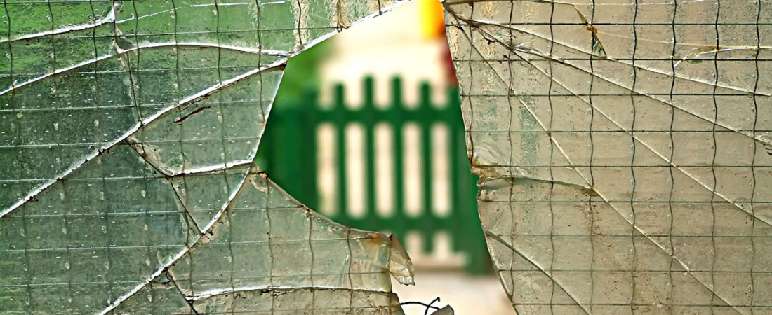papadopoulou_broken_glass